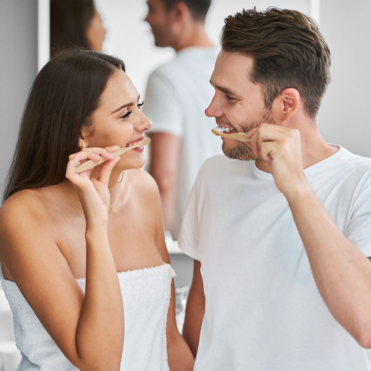 Couple Brushing Bamboo.jpg__PID:4eb1dbac-e96f-4ac2-a096-f814c8b15f85